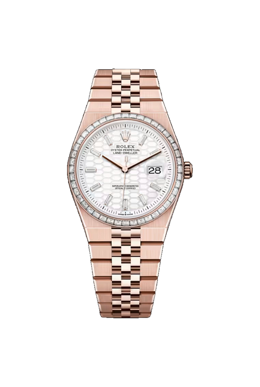 Rolex Land-Dweller 36 referencia 127285TBR, Oro Everose de 18K, Blanco intenso con motivo de panal e índices de diamante, bisel engastado con diamantes y brazalete Flat Jubilee.
